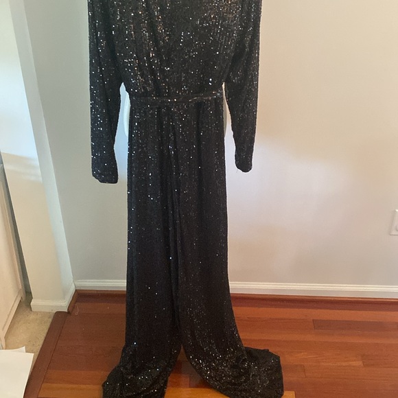 Giffniseti NWT black sequin jumpsuit - Picture 8 of 9